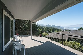 Anchor's Retreat by Avantstay Gorgeous Clift Top Views w/ Incredible P