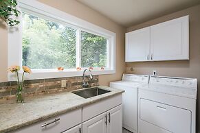 Anchor's Retreat by Avantstay Gorgeous Clift Top Views w/ Incredible P