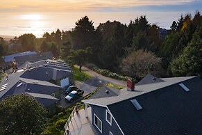 Anchor's Retreat by Avantstay Gorgeous Clift Top Views w/ Incredible P