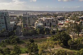 Balboa Buyout by Avantstay - Condo w/ Views in DT San Diego!