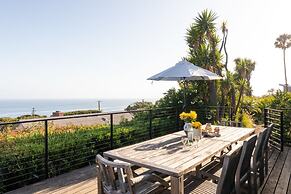 Bluff by Avantstay Gorgeous Malibu Getaway w/ Hot Tub & Spectacular Oc