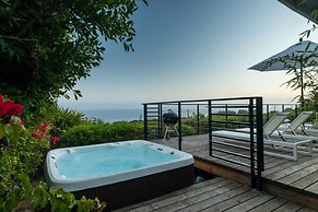 Bluff by Avantstay Gorgeous Malibu Getaway w/ Hot Tub & Spectacular Oc