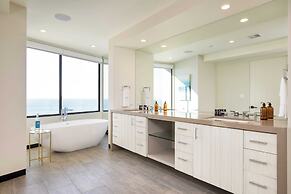 Matador by Avantstay Ocean Front Malibu Pad w/ Rooftop Patio