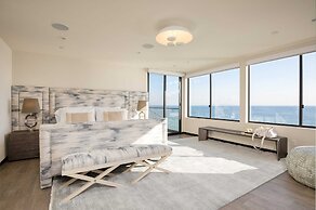 Matador by Avantstay Ocean Front Malibu Pad w/ Rooftop Patio