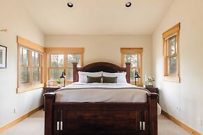 Buffalo by Avantstay Beautifully Designed Cabin w/ Hot Tub