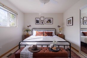 Marigold by Avantstay Warm & Stylish Home in Wine Country w/ Pool