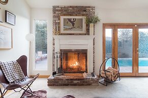 Marigold by Avantstay Warm & Stylish Home in Wine Country w/ Pool