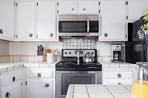 Marigold by Avantstay Warm & Stylish Home in Wine Country w/ Pool