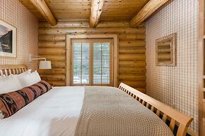 Grizzly by Avantstay Rustic Big Bear Cabin w/ Hot Tub & Pool Table