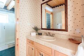 Grizzly by Avantstay Rustic Big Bear Cabin w/ Hot Tub & Pool Table