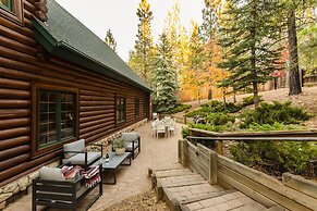 Grizzly by Avantstay Rustic Big Bear Cabin w/ Hot Tub & Pool Table