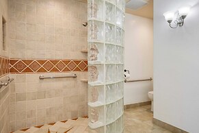 Koda by Avantstay Big Bear Cabin w/ Hot Tub