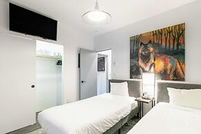 New San Juan 303 by Avantstay Modern Penthouse w/ Deck Overlooking Mai