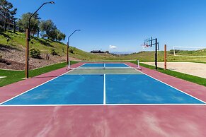 Chateau Syrah by Avantstay Picturesque Estate w/ Pool, Hot Tub, Pool T