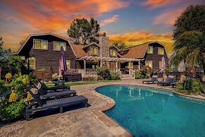 Chateau Syrah by Avantstay Picturesque Estate w/ Pool, Hot Tub, Pool T