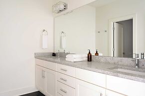 Hart Suite 16 by Avantstay Gorgeous Town House w/ Modern Amenities in 