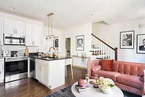 Hart Suite 16 by Avantstay Gorgeous Town House w/ Modern Amenities in 