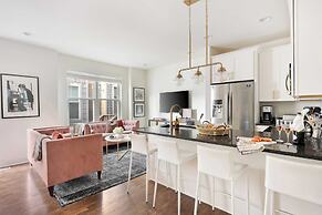 Hart Suite 16 by Avantstay Gorgeous Town House w/ Modern Amenities in 