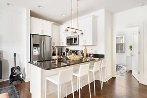 Hart Suite 16 by Avantstay Gorgeous Town House w/ Modern Amenities in 