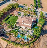 Villa Verdot by Avantstay Spectacular 6 BR Estate w/ Pool, Hot Tub, Te