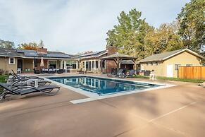 Wildflower by Avantstay Gorgeous Wine Country Home w/ Pool, Bocce Ball