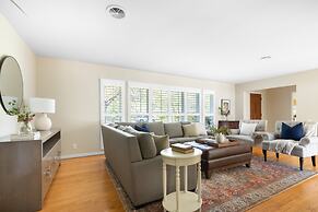 Wildflower by Avantstay Gorgeous Wine Country Home w/ Pool, Bocce Ball