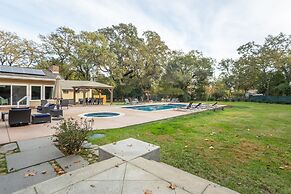 Wildflower by Avantstay Gorgeous Wine Country Home w/ Pool, Bocce Ball
