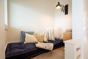 Ocean's Eye by Avantstay Beach Front Home w/ Roof Top, Pool & Putting