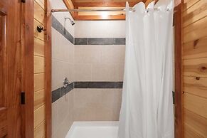 Sugarland by Avantstay Sleeps 28! Home Theatre! Two Hot Tubs! Indoor P
