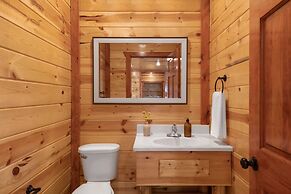 Sugarland by Avantstay Sleeps 28! Home Theatre! Two Hot Tubs! Indoor P