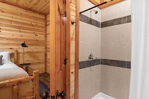 Sugarland by Avantstay Sleeps 28! Home Theatre! Two Hot Tubs! Indoor P