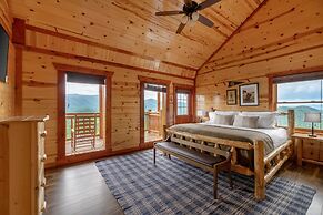 Sugarland by Avantstay Sleeps 28! Home Theatre! Two Hot Tubs! Indoor P