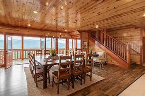 Sugarland by Avantstay Sleeps 28! Home Theatre! Two Hot Tubs! Indoor P