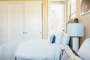 Desert Grove by Avantstay Oasis Retreat w/ Pool & BBQ Grill!