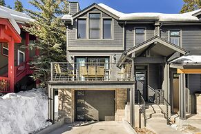 Webster by Avantstay Central Location w/ Hot Tub and Patio