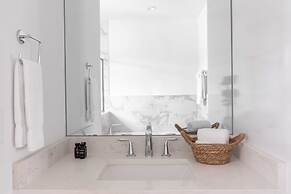 Tammy by Avantstay Chic 4BR Condo in Heart of Nashville