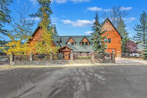 Lagunita Shores by Avantstay Beautiful Lakefront Mansion w/ Hot Tub & 