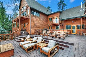 Lagunita Shores by Avantstay Beautiful Lakefront Mansion w/ Hot Tub & 