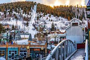 Resort Plaza #5012 by Avantstay Located in Park City Mountain Resort w