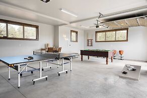 Starview at Brasada Ranch Resort by Avantstay Stunning Home w/ Hottub 