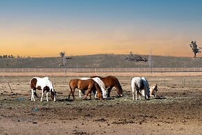 Starview at Brasada Ranch Resort by Avantstay Stunning Home w/ Hottub 