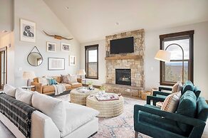 Starview at Brasada Ranch Resort by Avantstay Stunning Home w/ Hottub 