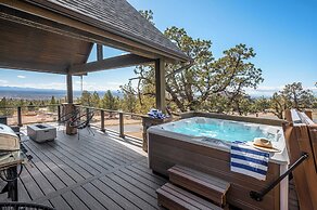 Starview at Brasada Ranch Resort by Avantstay Stunning Home w/ Hottub 