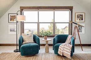 Starview at Brasada Ranch Resort by Avantstay Stunning Home w/ Hottub 