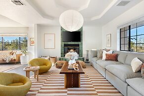 Mojave Moon by Avantstay Modern & Bright JT Home in Great Location w/ 