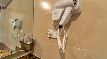 HANZ Noi Bai Airport Hotel