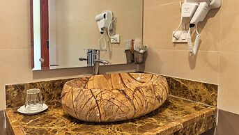 HANZ Noi Bai Airport Hotel