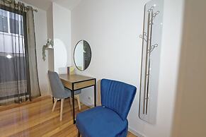 Luxury 7BRM Lakeside BigHouse Point Cook