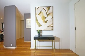 Luxury 7BRM Lakeside BigHouse Point Cook