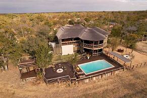 Chobe Mupani Forest Lodge